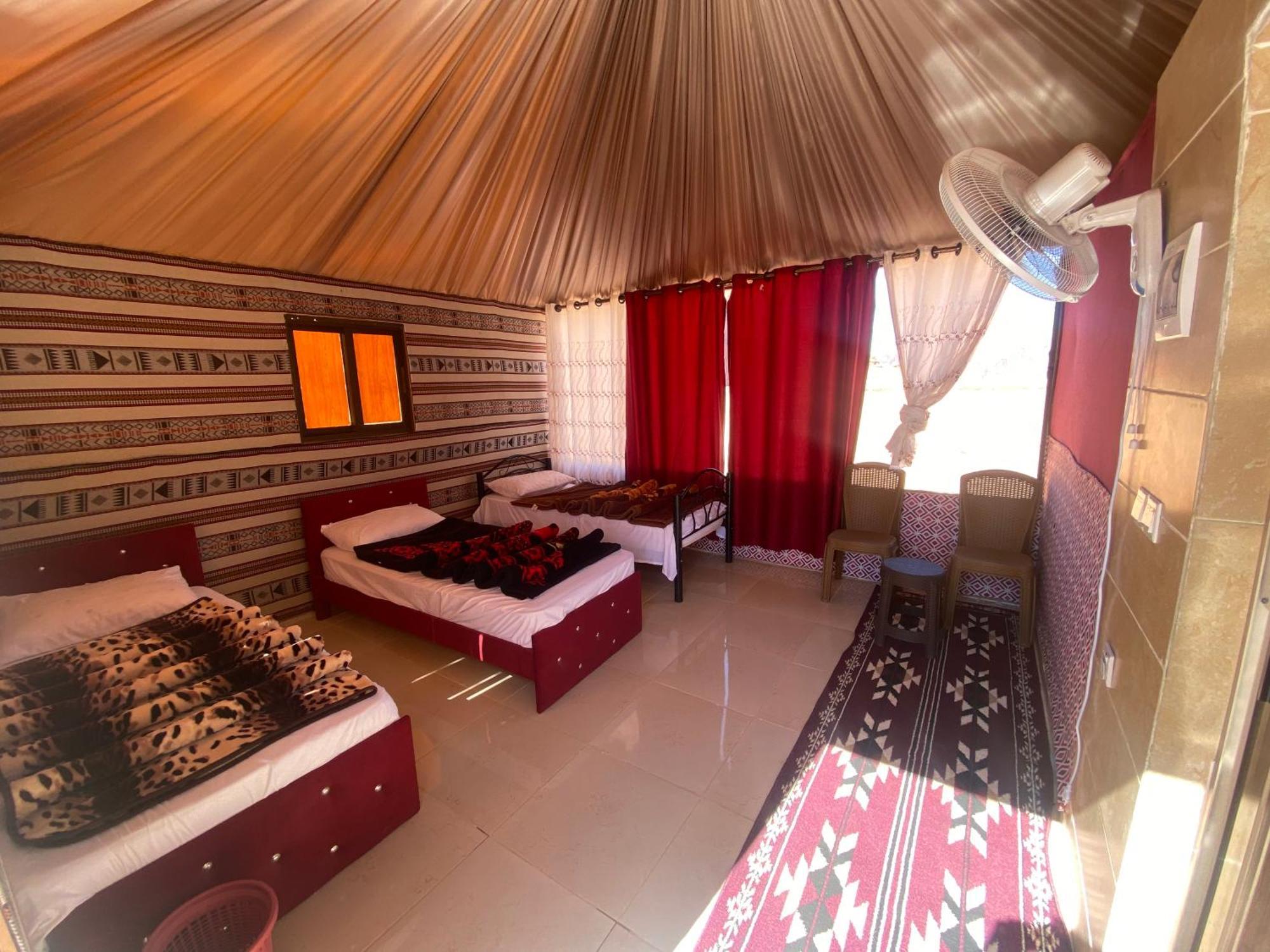 Khazali Mountain Camp Hotel วาดิรัม ภายนอก รูปภาพ