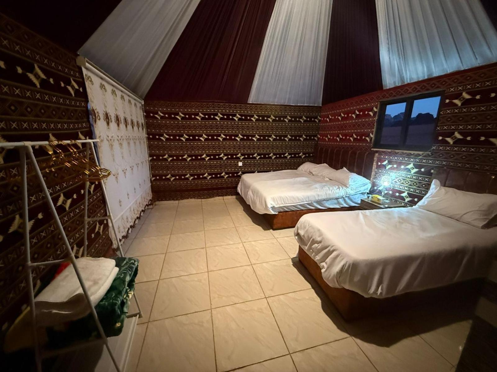 Khazali Mountain Camp Hotel วาดิรัม ภายนอก รูปภาพ